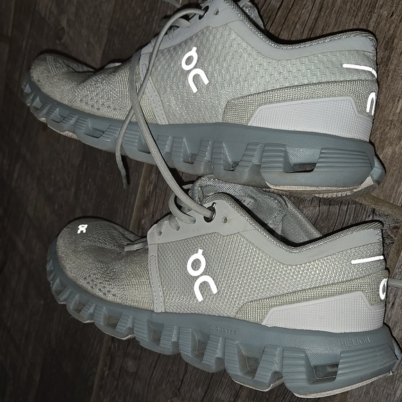 On Cloud X - Picture 7 of 8